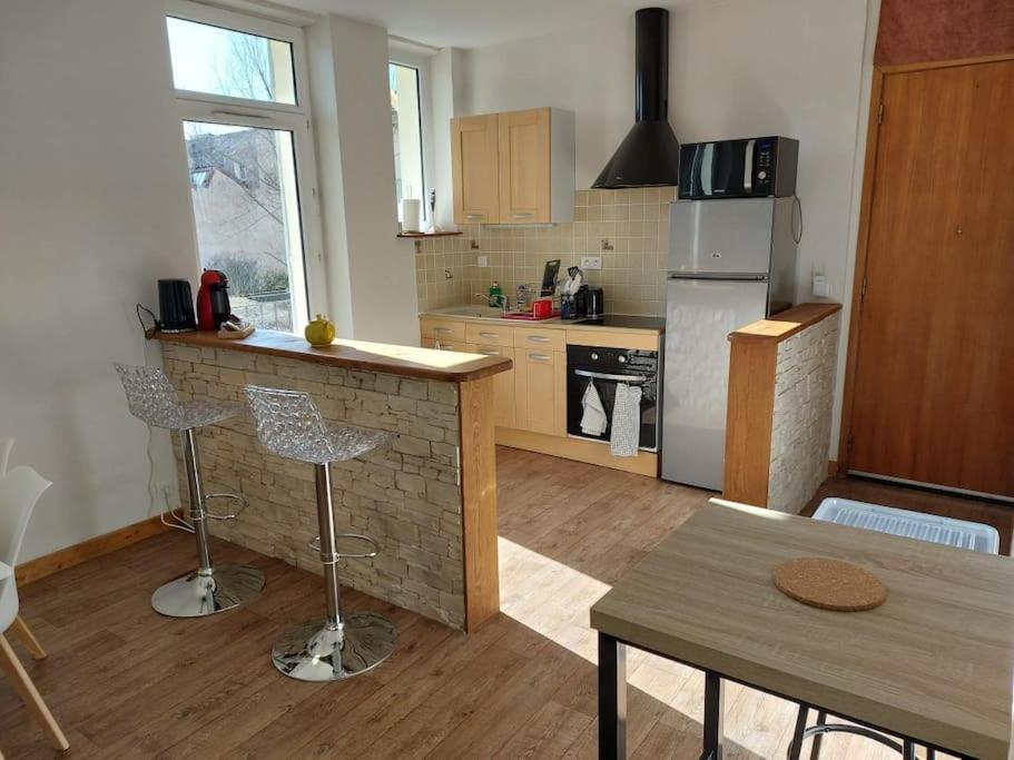 Appartement Proche Des Parcs Vichy Exterior foto